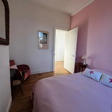Maison Familiale Et Spacieuse En Bord De